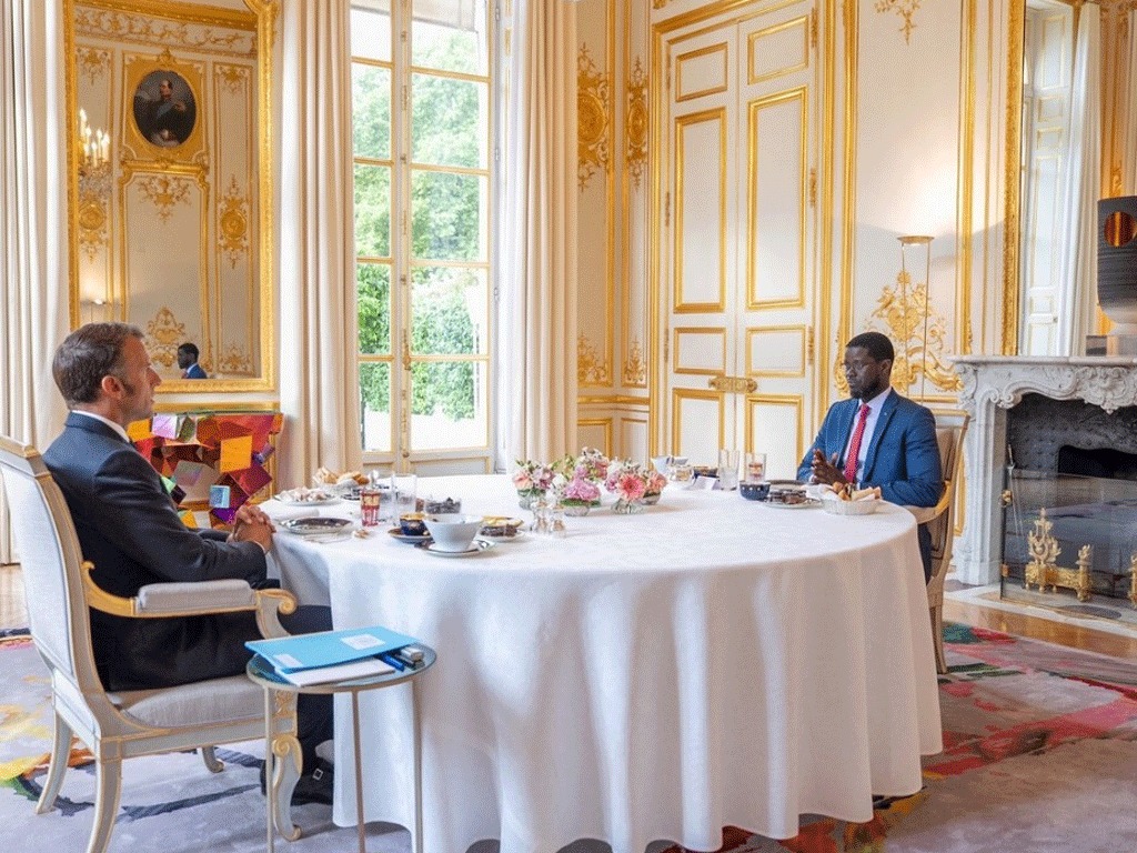 Sénégal: Emmanuel Macron et Bassirou Diomaye Faye renforcent le partenariat franco-sénégalais à l’Élysée