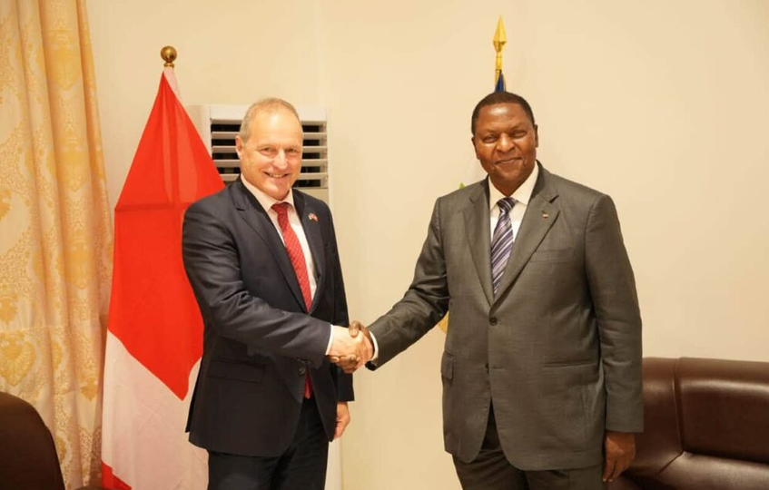 Le Chef de l&rsquo;Etat Centrafricain reçoit le Président du Conseil national suisse pour renforcer la coopération bilatérale
