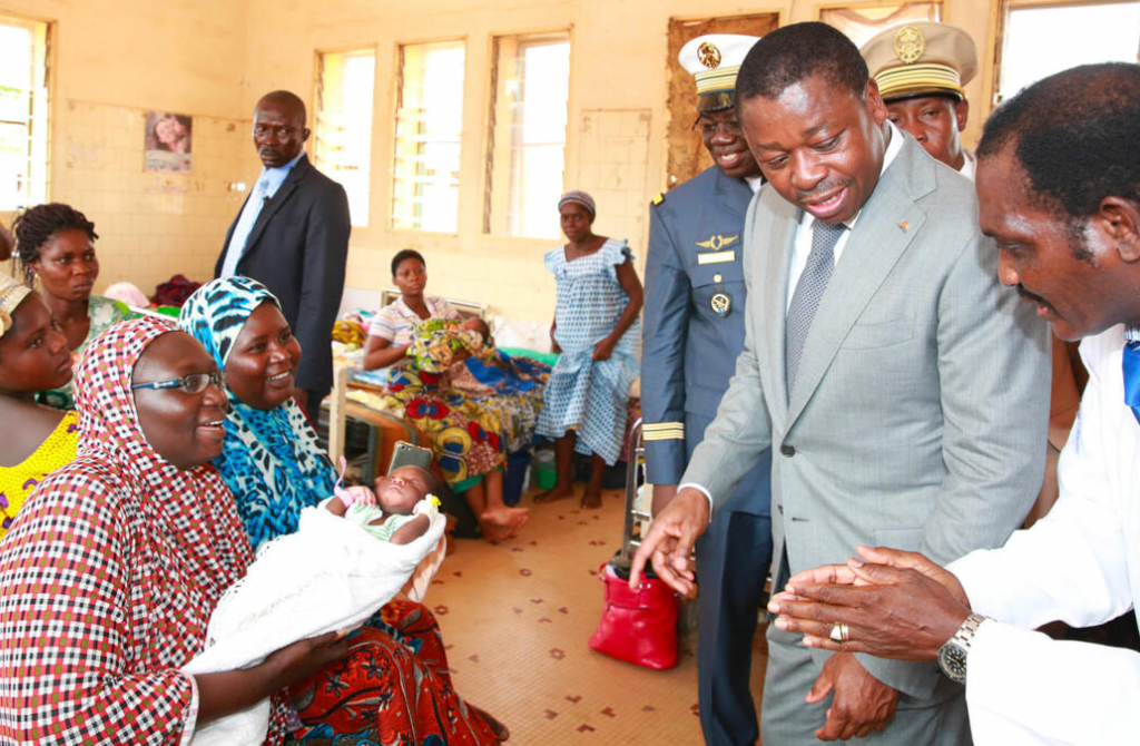 Togo : la vision sanitaire du Président du Conseil prend forme au plus près des populations